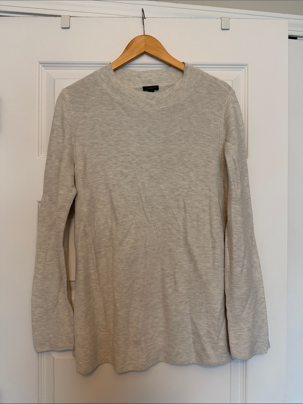 Ann Taylor Factory Cream Crewneck Knit Sweater